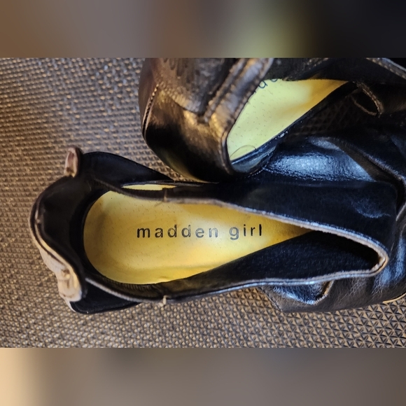 Madden Girl black 4 inch heels - Picture 3 of 11